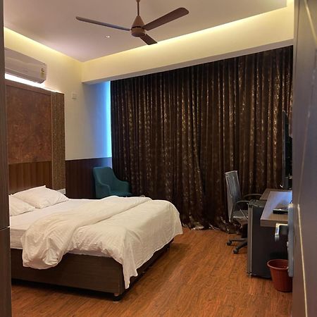 The Taaj Inn Bangalore Exteriör bild