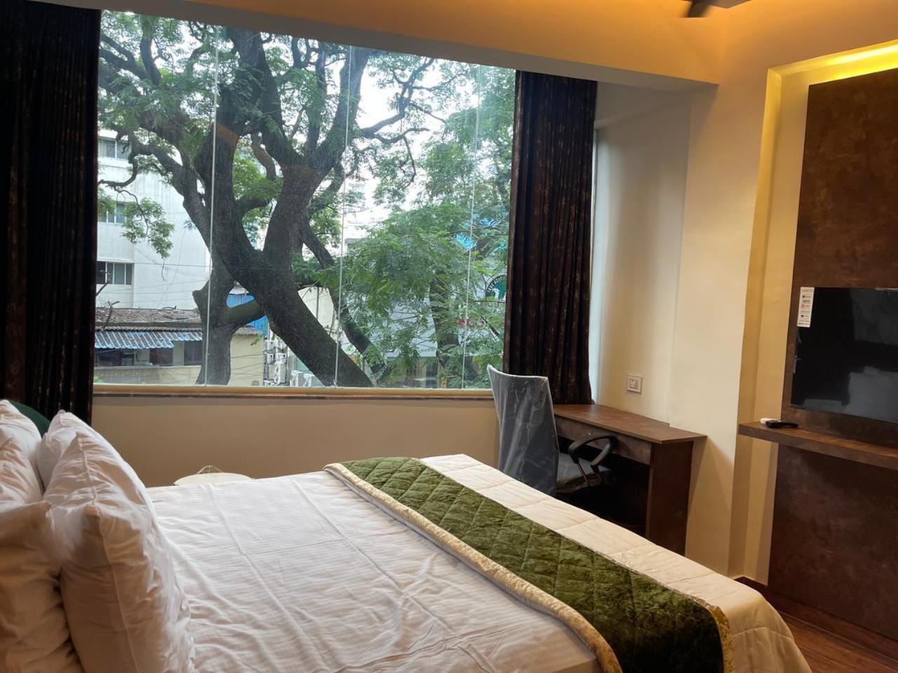 The Taaj Inn Bangalore Exteriör bild