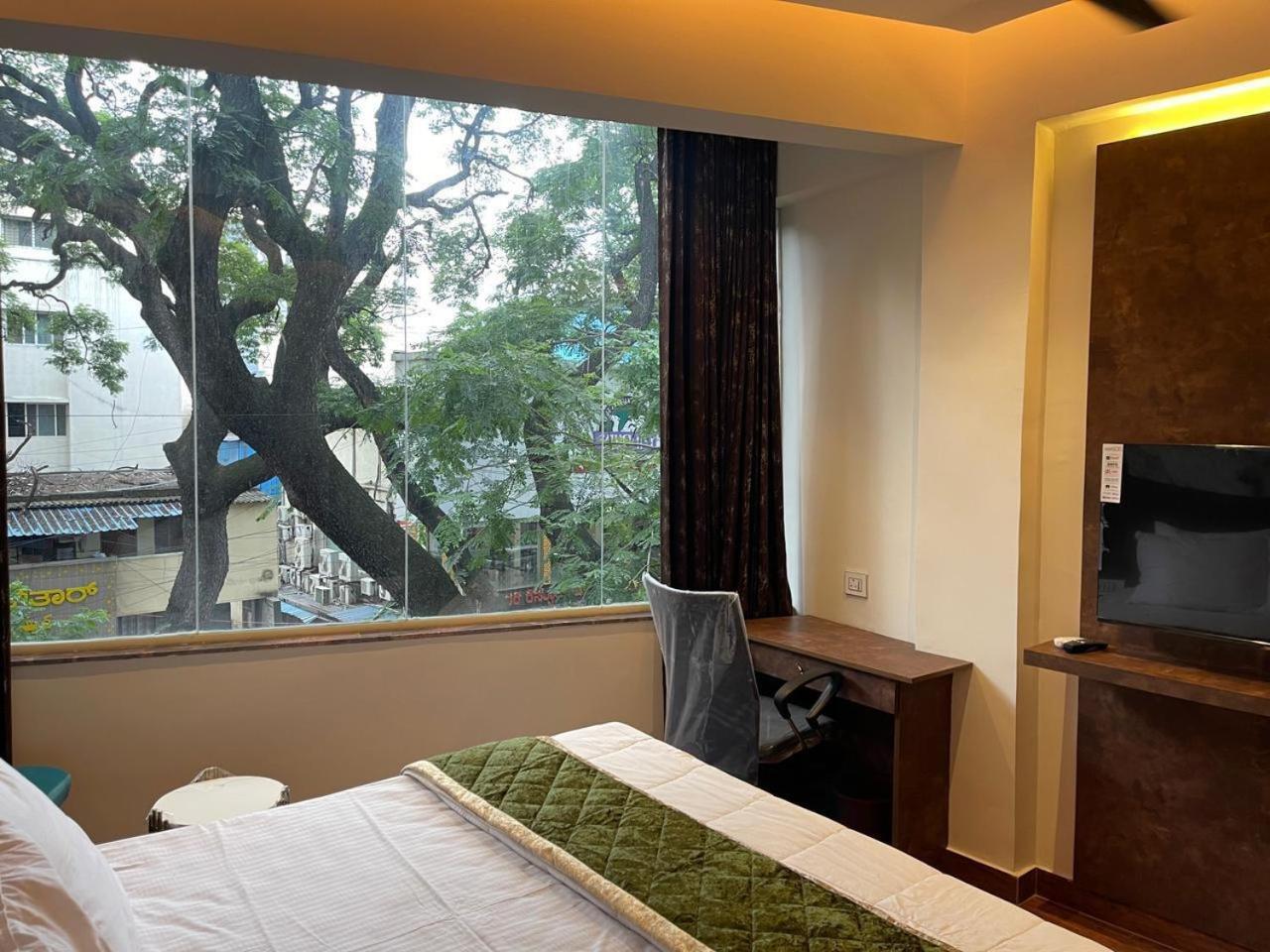 The Taaj Inn Bangalore Exteriör bild